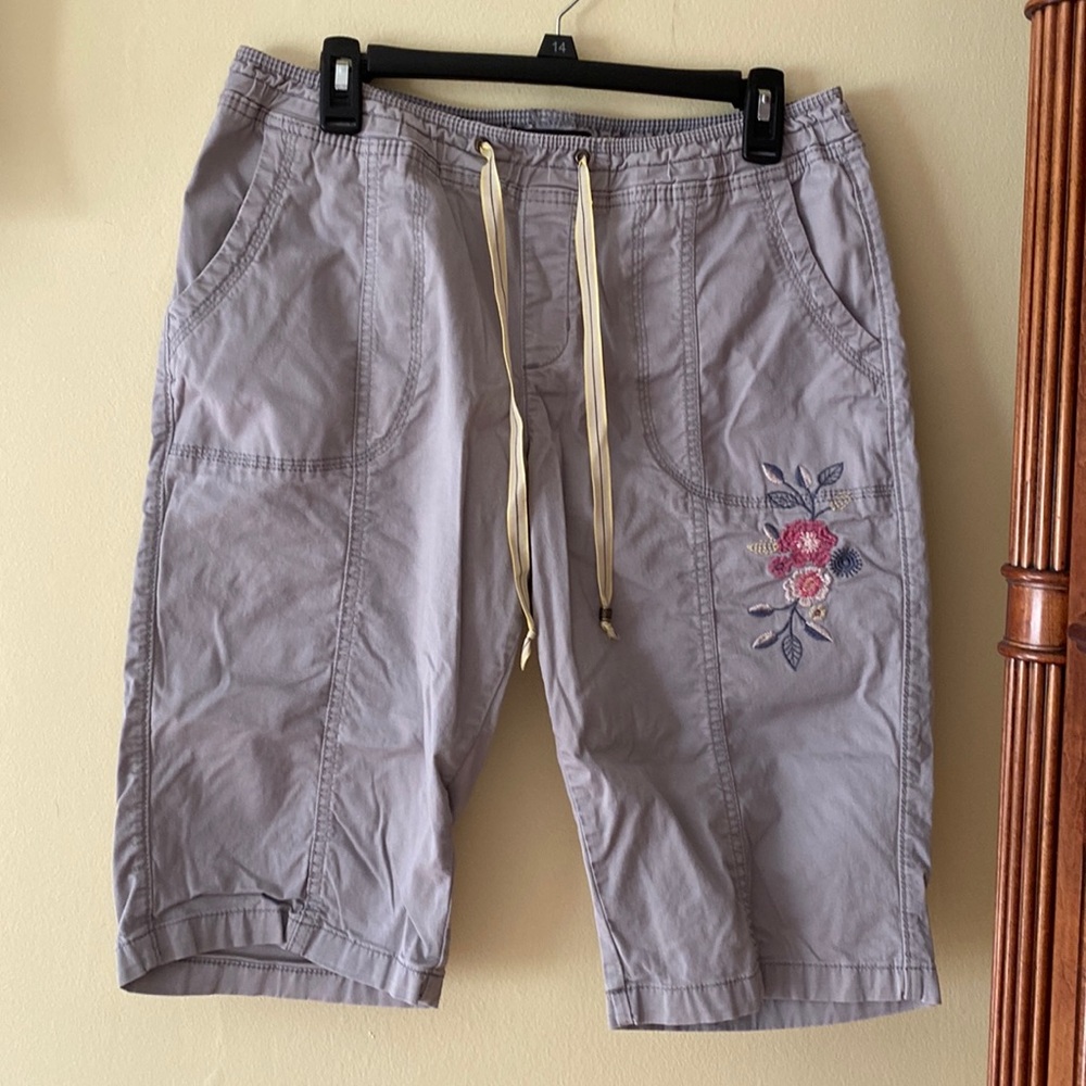 Lee capri or crop pant, 12 petite EUC